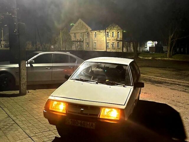 Белый ВАЗ 2108, объемом двигателя 1.3 л и пробегом 0 тыс. км за 450 $, фото 3 на Automoto.ua