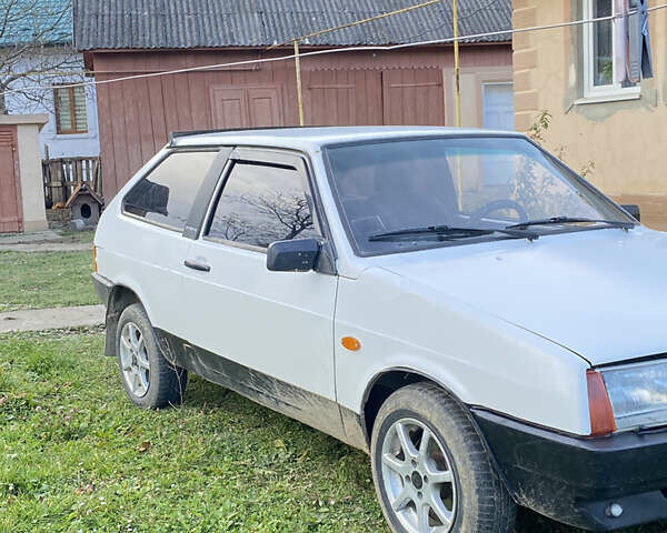 Белый ВАЗ 2108, объемом двигателя 1.3 л и пробегом 120 тыс. км за 1400 $, фото 1 на Automoto.ua