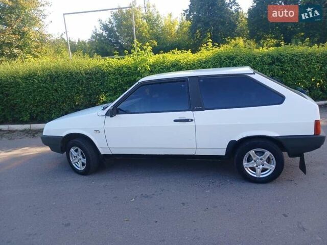 ВАЗ 2108 1990 в Хмельницком на Automoto.ua Белый ВАЗ 2108, объемом двигателя 1.29 л и пробегом 100 тыс. км за 1400 $, фото 2 на Automoto.ua