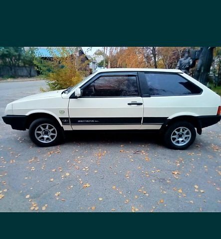Белый ВАЗ 2108, объемом двигателя 1.5 л и пробегом 98 тыс. км за 1500 $, фото 11 на Automoto.ua