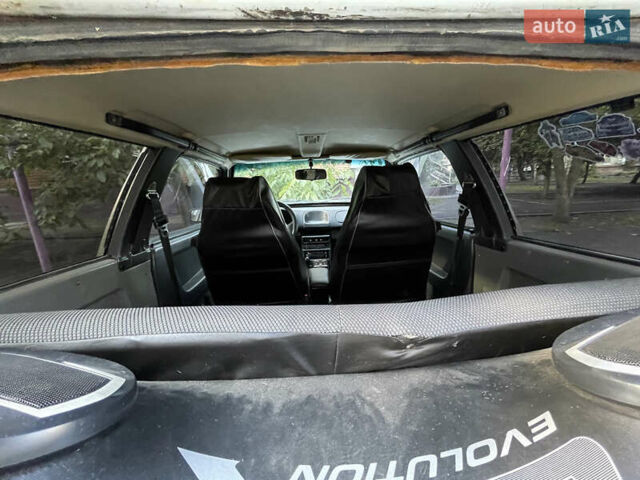 Белый ВАЗ 2108, объемом двигателя 1.5 л и пробегом 70 тыс. км за 1100 $, фото 7 на Automoto.ua