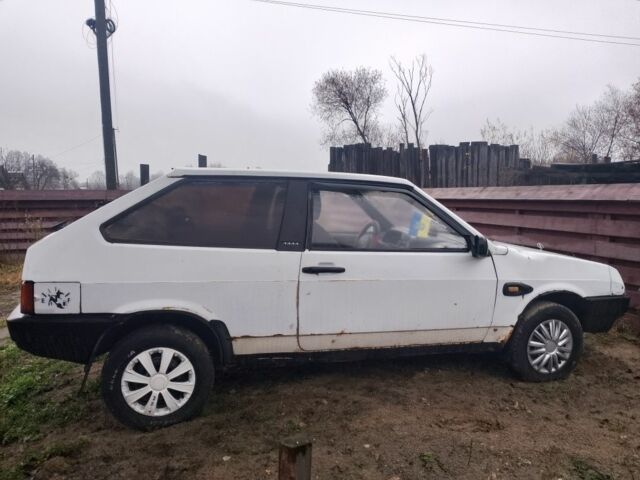 Белый ВАЗ 2108, объемом двигателя 1 л и пробегом 175 тыс. км за 600 $, фото 5 на Automoto.ua