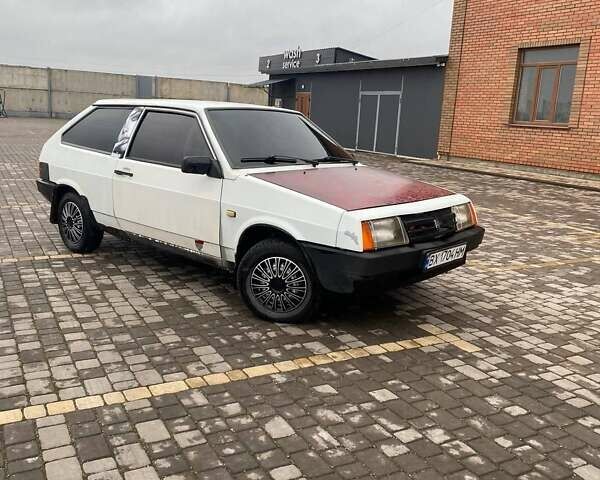 Белый ВАЗ 2108, объемом двигателя 1.29 л и пробегом 95 тыс. км за 950 $, фото 5 на Automoto.ua