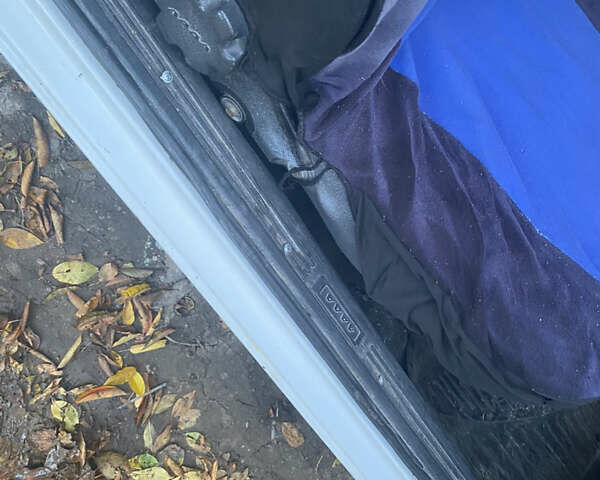 Белый ВАЗ 2108, объемом двигателя 1.5 л и пробегом 100 тыс. км за 550 $, фото 4 на Automoto.ua