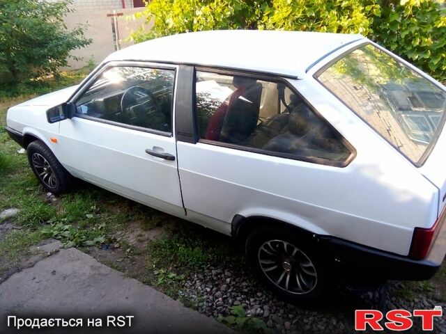 Белый ВАЗ 2108, объемом двигателя 1.1 л и пробегом 100 тыс. км за 1250 $, фото 2 на Automoto.ua