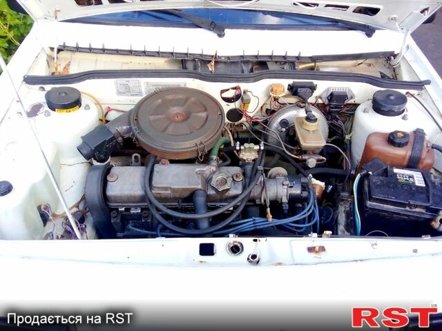 Белый ВАЗ 2108, объемом двигателя 1.1 л и пробегом 100 тыс. км за 1250 $, фото 1 на Automoto.ua