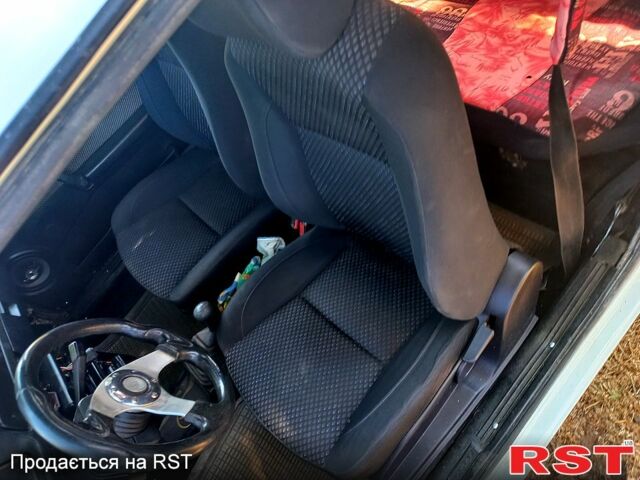 Белый ВАЗ 2108, объемом двигателя 1.3 л и пробегом 0 тыс. км за 1000 $, фото 4 на Automoto.ua