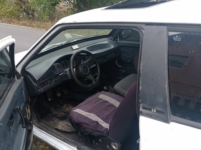 Білий ВАЗ 2108, об'ємом двигуна 1.3 л та пробігом 250 тис. км за 408 $, фото 4 на Automoto.ua