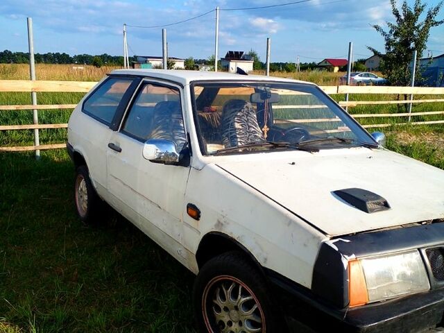 Білий ВАЗ 2108, об'ємом двигуна 1.2 л та пробігом 150 тис. км за 500 $, фото 2 на Automoto.ua