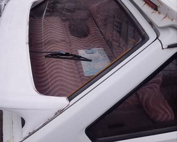 Белый ВАЗ 2108, объемом двигателя 1.29 л и пробегом 70 тыс. км за 1330 $, фото 6 на Automoto.ua