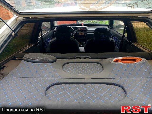 Белый ВАЗ 2108, объемом двигателя 1.3 л и пробегом 0 тыс. км за 1300 $, фото 4 на Automoto.ua