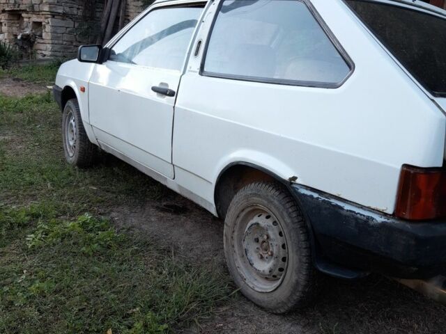 Белый ВАЗ 2108, объемом двигателя 1.5 л и пробегом 20 тыс. км за 266 $, фото 2 на Automoto.ua