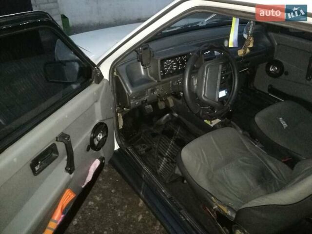 ВАЗ 2108 1991 у Запоріжжя на Automoto.ua Білий ВАЗ 2108, об'ємом двигуна 1.5 л та пробігом 138 тис. км за 1300 $, фото 4 на Automoto.ua
