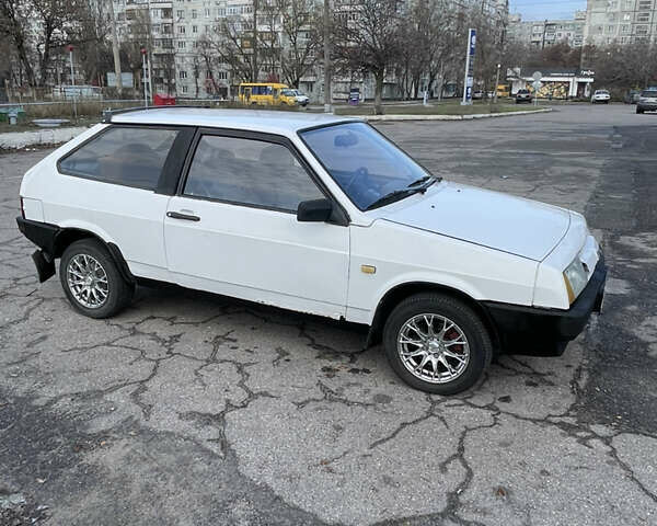 Білий ВАЗ 2108, об'ємом двигуна 1.5 л та пробігом 260 тис. км за 850 $, фото 2 на Automoto.ua