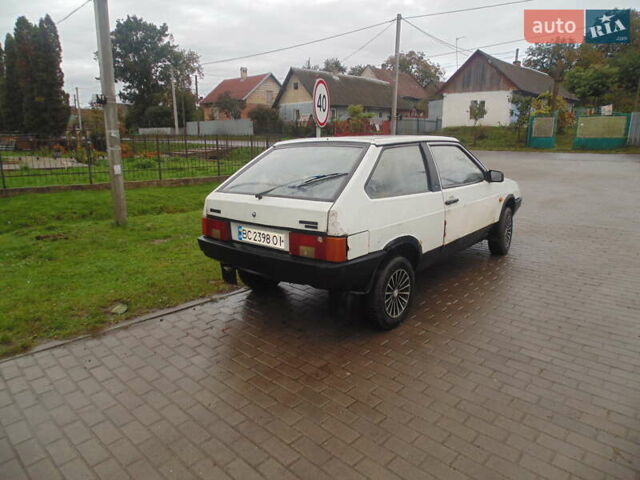 Белый ВАЗ 2108, объемом двигателя 1.3 л и пробегом 140 тыс. км за 600 $, фото 9 на Automoto.ua