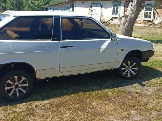 Белый ВАЗ 2108, объемом двигателя 1 л и пробегом 54 тыс. км за 34000 $, фото 2 на Automoto.ua