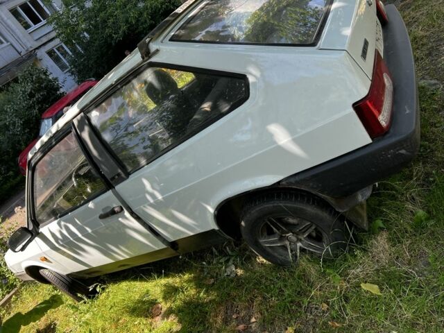 Белый ВАЗ 2108, объемом двигателя 0 л и пробегом 90 тыс. км за 961 $, фото 2 на Automoto.ua