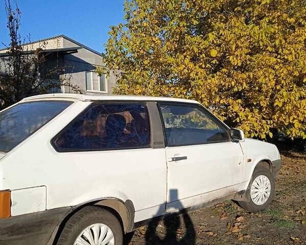 Білий ВАЗ 2108, об'ємом двигуна 1.5 л та пробігом 390 тис. км за 500 $, фото 4 на Automoto.ua