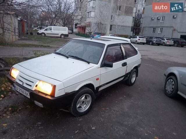 Белый ВАЗ 2108, объемом двигателя 1.29 л и пробегом 70 тыс. км за 1330 $, фото 10 на Automoto.ua