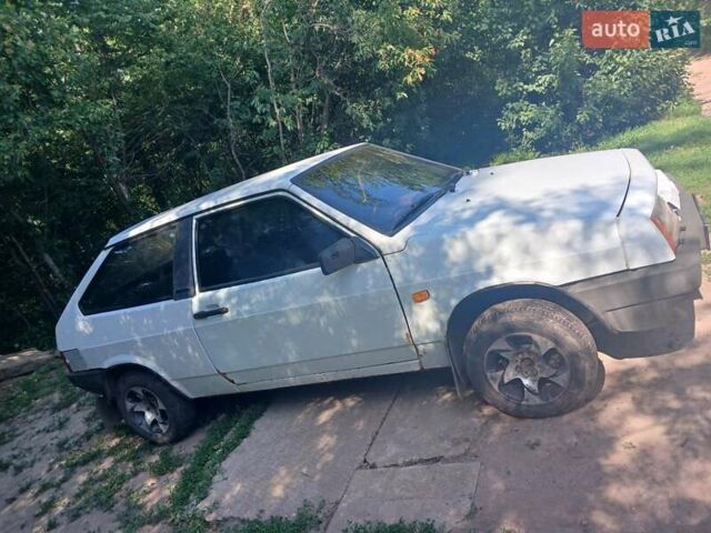 Белый ВАЗ 2108, объемом двигателя 1.1 л и пробегом 250 тыс. км за 1200 $, фото 6 на Automoto.ua
