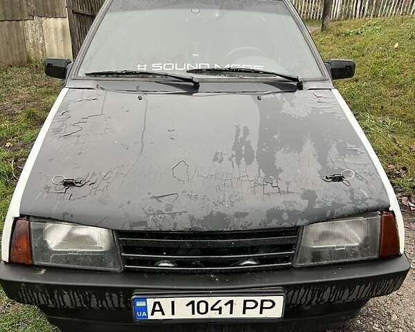 Белый ВАЗ 2108, объемом двигателя 1.3 л и пробегом 200 тыс. км за 1500 $, фото 2 на Automoto.ua