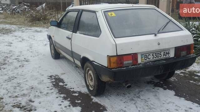 Белый ВАЗ 2108, объемом двигателя 1.3 л и пробегом 2 тыс. км за 500 $, фото 3 на Automoto.ua