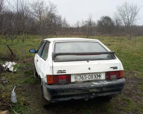 Белый ВАЗ 2108, объемом двигателя 1.55 л и пробегом 500 тыс. км за 600 $, фото 5 на Automoto.ua