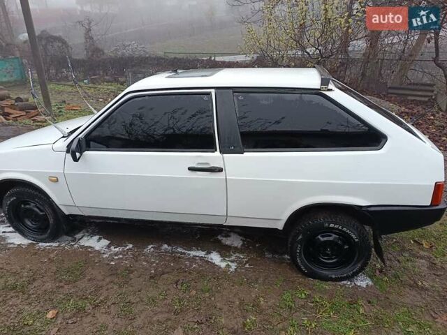 Белый ВАЗ 2108, объемом двигателя 1.1 л и пробегом 69 тыс. км за 1100 $, фото 2 на Automoto.ua