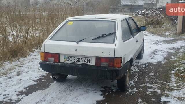 Белый ВАЗ 2108, объемом двигателя 1.3 л и пробегом 2 тыс. км за 500 $, фото 2 на Automoto.ua