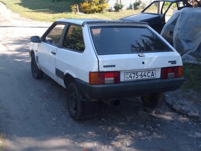 Белый ВАЗ 2108, объемом двигателя 1.3 л и пробегом 100 тыс. км за 583 $, фото 4 на Automoto.ua