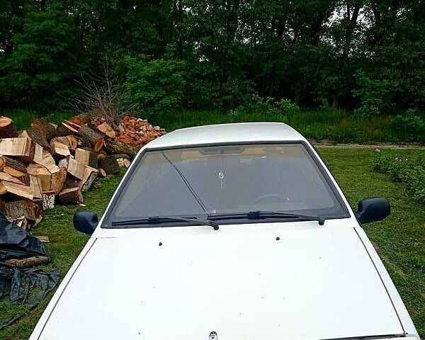 Белый ВАЗ 2108, объемом двигателя 1.3 л и пробегом 10 тыс. км за 1150 $, фото 10 на Automoto.ua