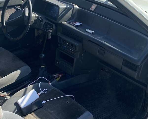 Білий ВАЗ 2108, об'ємом двигуна 1.5 л та пробігом 44 тис. км за 800 $, фото 6 на Automoto.ua