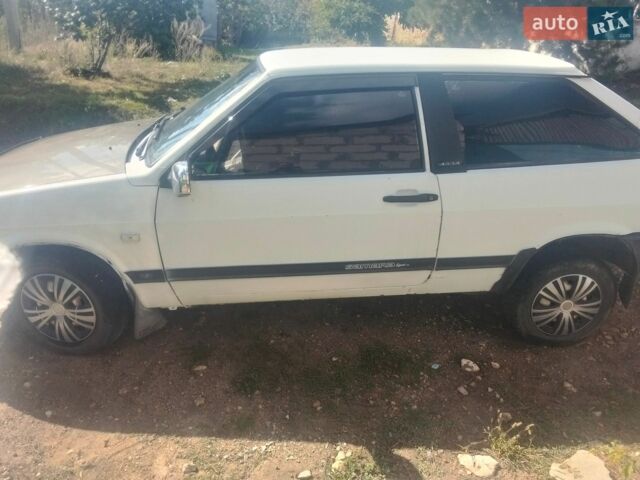 Белый ВАЗ 2108, объемом двигателя 1.3 л и пробегом 5 тыс. км за 800 $, фото 2 на Automoto.ua