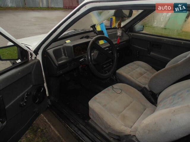 Белый ВАЗ 2108, объемом двигателя 1.3 л и пробегом 140 тыс. км за 600 $, фото 12 на Automoto.ua
