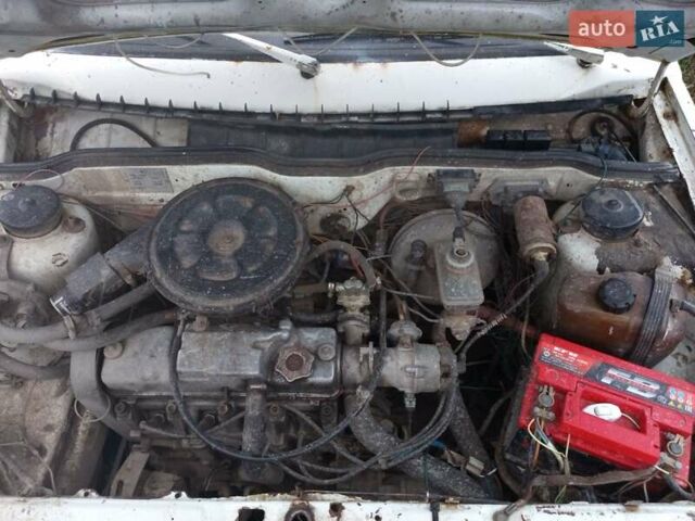 Белый ВАЗ 2108, объемом двигателя 1.55 л и пробегом 500 тыс. км за 600 $, фото 10 на Automoto.ua