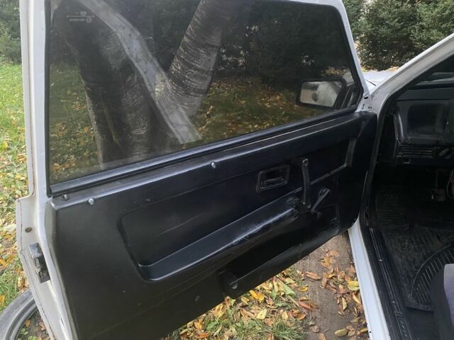 ВАЗ 2108 1991 в Каменце-Подольском на Automoto.ua Белый ВАЗ 2108, объемом двигателя 1.5 л и пробегом 100 тыс. км за 550 $, фото 7 на Automoto.ua
