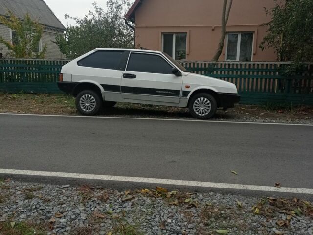 Білий ВАЗ 2108, об'ємом двигуна 1.3 л та пробігом 250 тис. км за 408 $, фото 7 на Automoto.ua