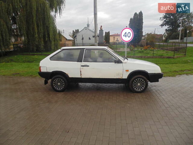 Белый ВАЗ 2108, объемом двигателя 1.3 л и пробегом 140 тыс. км за 600 $, фото 4 на Automoto.ua