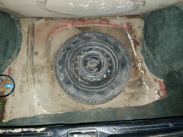 Білий ВАЗ 2108, об'ємом двигуна 1.29 л та пробігом 400 тис. км за 591 $, фото 6 на Automoto.ua