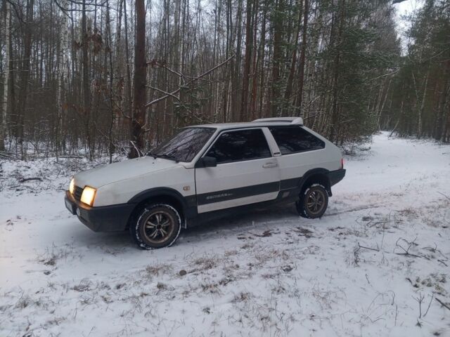 Белый ВАЗ 2108, объемом двигателя 1.3 л и пробегом 59 тыс. км за 900 $, фото 3 на Automoto.ua