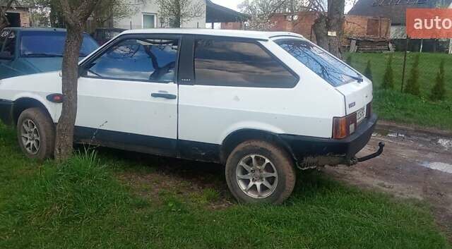 Белый ВАЗ 2108, объемом двигателя 1.5 л и пробегом 150 тыс. км за 850 $, фото 8 на Automoto.ua