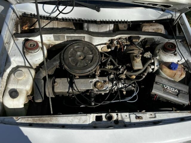 Белый ВАЗ 2108, объемом двигателя 1.5 л и пробегом 150 тыс. км за 1000 $, фото 12 на Automoto.ua