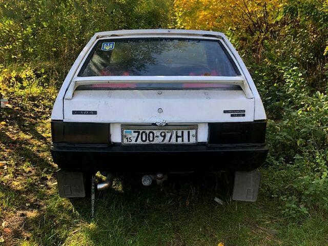 Белый ВАЗ 2108, объемом двигателя 1.3 л и пробегом 160 тыс. км за 500 $, фото 2 на Automoto.ua