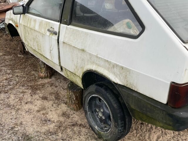 Белый ВАЗ 2108, объемом двигателя 1.1 л и пробегом 80 тыс. км за 237 $, фото 2 на Automoto.ua