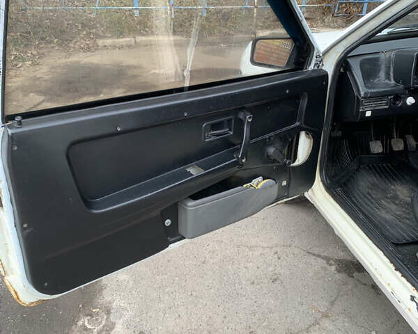 Белый ВАЗ 2108, объемом двигателя 1.3 л и пробегом 100 тыс. км за 1055 $, фото 3 на Automoto.ua