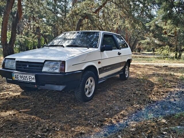 Белый ВАЗ 2108, объемом двигателя 1.5 л и пробегом 440 тыс. км за 850 $, фото 3 на Automoto.ua