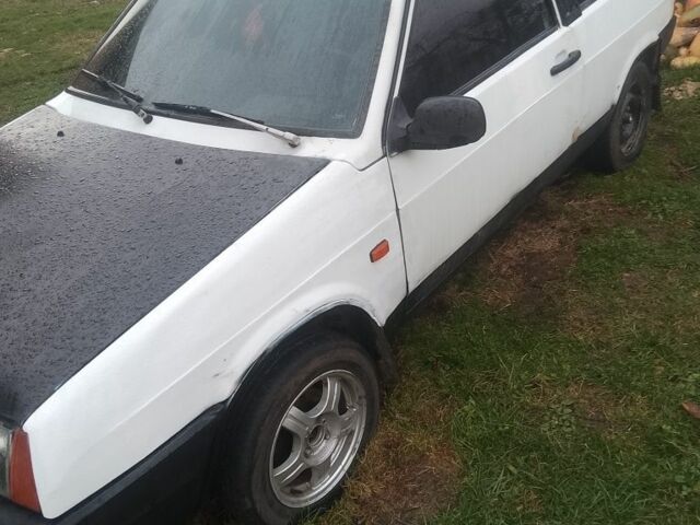 Белый ВАЗ 2108, объемом двигателя 1.5 л и пробегом 34 тыс. км за 1100 $, фото 2 на Automoto.ua