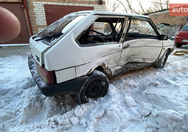 ВАЗ 2108 1992 в Черкассах на Automoto.ua Белый ВАЗ 2108, объемом двигателя 1.3 л и пробегом 400 тыс. км за 399 $, фото 6 на Automoto.ua