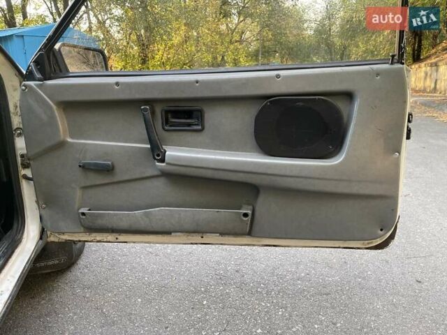 Белый ВАЗ 2108, объемом двигателя 1.5 л и пробегом 165 тыс. км за 799 $, фото 13 на Automoto.ua