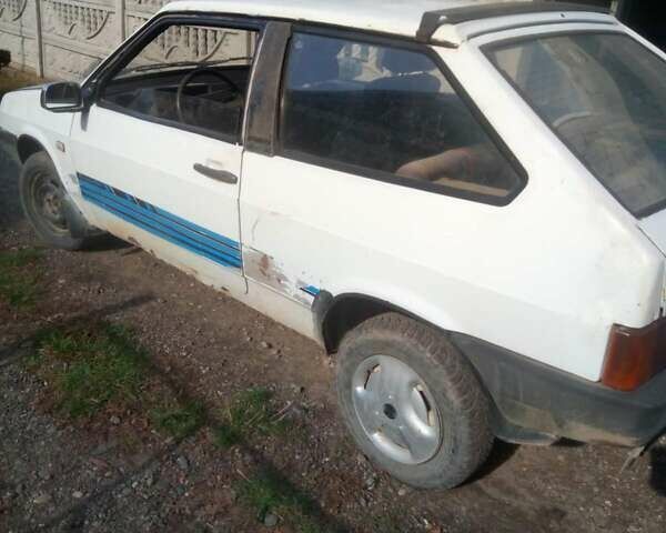 Белый ВАЗ 2108, объемом двигателя 1.5 л и пробегом 270 тыс. км за 770 $, фото 5 на Automoto.ua